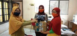 Penyerahan Bantuan Handsanitizer dan Masker kepada Lembaga Desa dan Kader Kesehatana