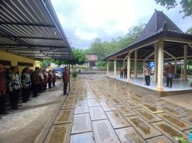 Meski Hujan, Apel Peringatan Hari Désa Tahun 2026 Berlangsung Khidmat